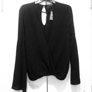 ‼️NWT‼️Olivaceous Bell Sleeve Top